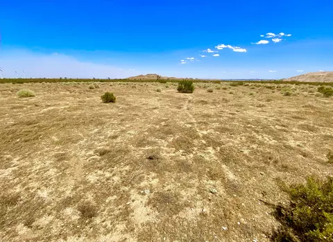 Miller Avenue, Mojave, CA 93501 photo 6