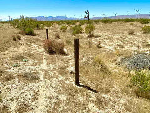Miller Avenue, Mojave, CA 93501 photo 2