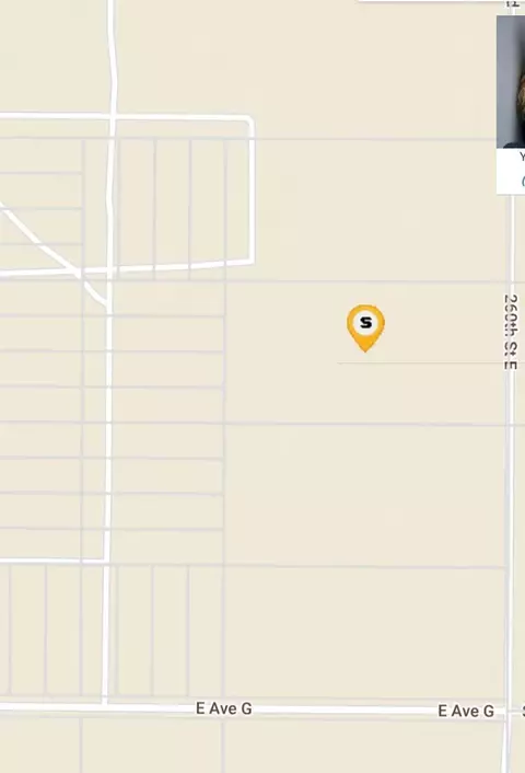 Ave F 12 E, Lancaster, CA 93535 photo 2