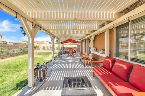 Exterior - 3141 James Ct, Lancaster, CA 93535 photo 7 of 9