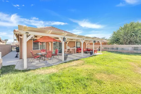 Exterior - 3141 James Ct, Lancaster, CA 93535 photo 4 of 9
