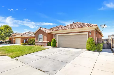Exterior - 3141 James Ct, Lancaster, CA 93535 photo 2 of 9