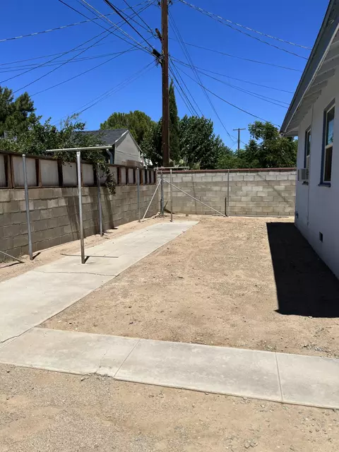 Exterior - 38331 17th St E, Palmdale, CA 93550 photo 3 of 7