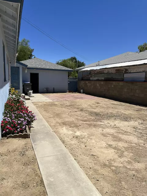 Exterior - 38331 17th St E, Palmdale, CA 93550 photo 7 of 7