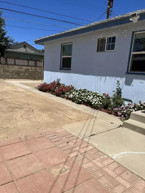 Exterior - 38331 17th St E, Palmdale, CA 93550 photo 2 of 7