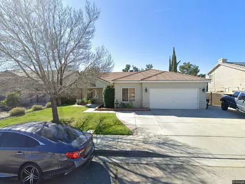 3512 Racquet Ln, Palmdale, CA 93551
