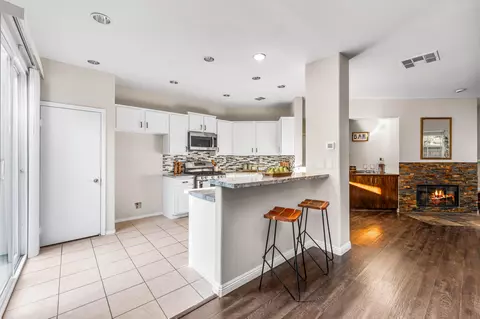 Other - 28215 Clementine Dr, Santa Clarita, CA 91350 photo 3 of 10