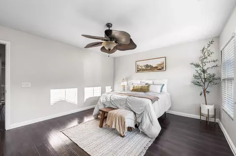 Bedroom - 28215 Clementine Dr, Santa Clarita, CA 91350 photo 1 of 6