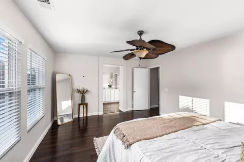 Other - 28215 Clementine Dr, Santa Clarita, CA 91350 photo 4 of 10