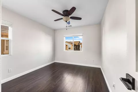 Bedroom - 28215 Clementine Dr, Santa Clarita, CA 91350 photo 3 of 6