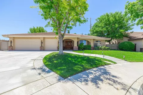 3700 Spice St W, Lancaster, CA 93536