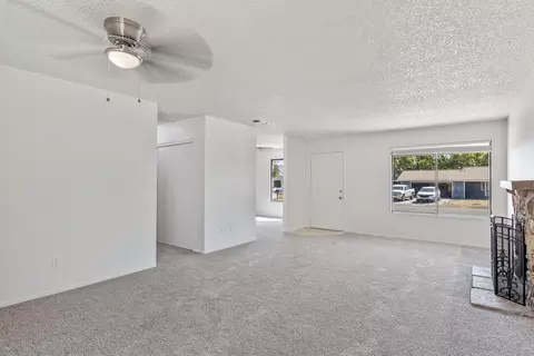 Living - 21211 Santa Barbara Dr, Tehachapi, CA 93561 photo 5 of 6