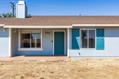 Exterior - 21211 Santa Barbara Dr, Tehachapi, CA 93561 photo 9 of 9