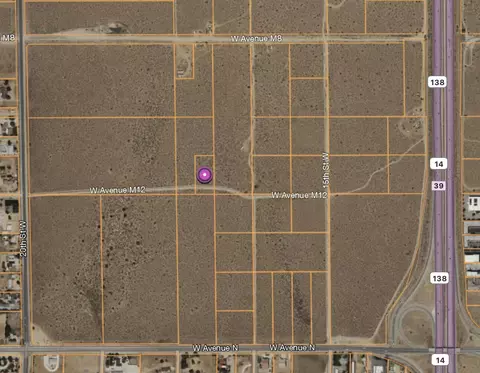17 Th St West Ave M-12, Palmdale, CA 93550