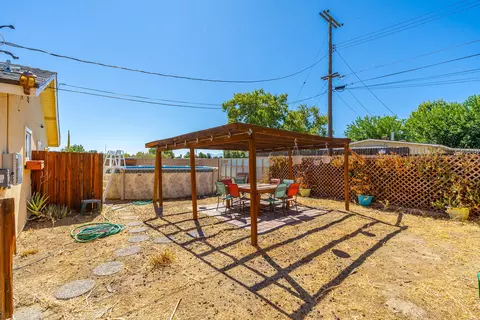 Exterior - 38749 22nd St E, Palmdale, CA 93550 photo 8 of 10
