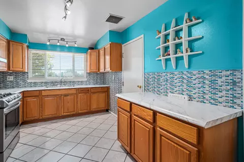 Kitchen - 38749 22nd St E, Palmdale, CA 93550 photo 1 of 3