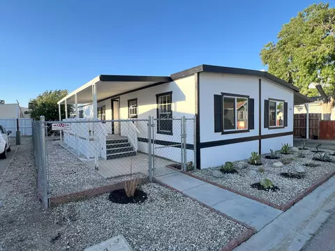 1301 Avenue I E #116, Lancaster, CA 93535