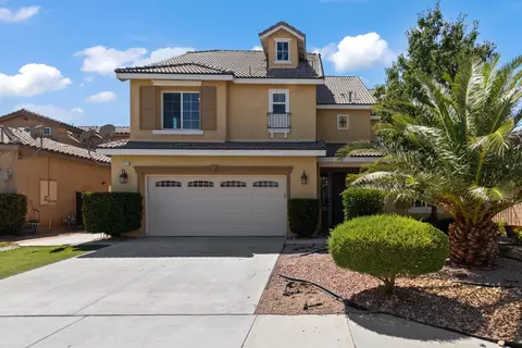 43131 Hampton St, Lancaster, CA 93536 photo 2