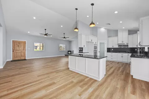 21736 Pinon Canyon Rd, Tehachapi, CA 93561 photo 10