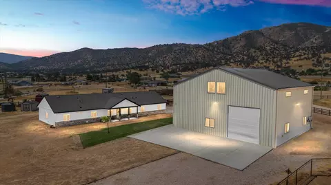 21736 Pinon Canyon Rd, Tehachapi, CA 93561