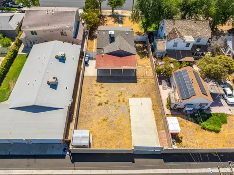 44714 Fig Ave, Lancaster, CA 93534 photo 32