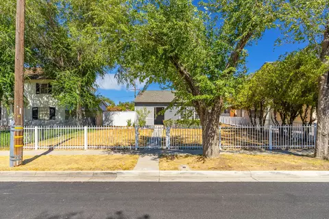 44714 Fig Ave, Lancaster, CA 93534 photo 2