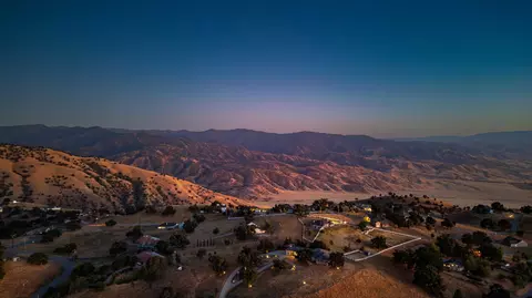 18850 Mustang Dr, Tehachapi, CA 93561 photo 5
