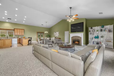 18850 Mustang Dr, Tehachapi, CA 93561