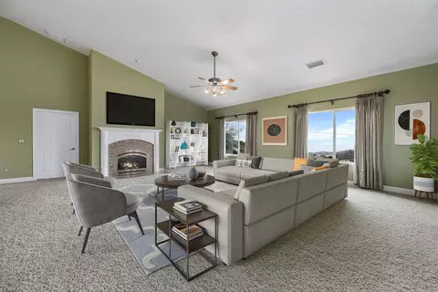 18850 Mustang Dr, Tehachapi, CA 93561 photo 7
