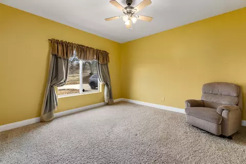 18850 Mustang Dr, Tehachapi, CA 93561 photo 27