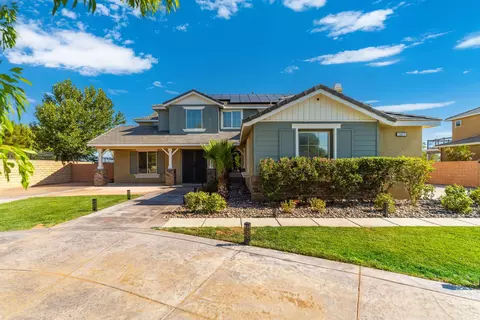 3165 Camino Hermanos, Quartz Hill, CA 93536