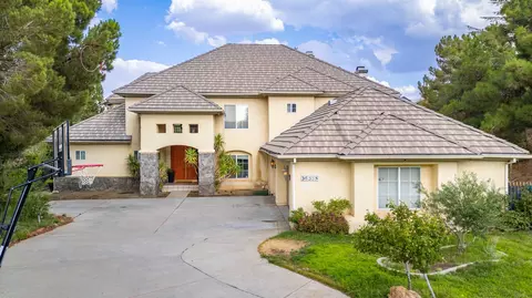 36558 Vista Del Lago St, Palmdale, CA 93551