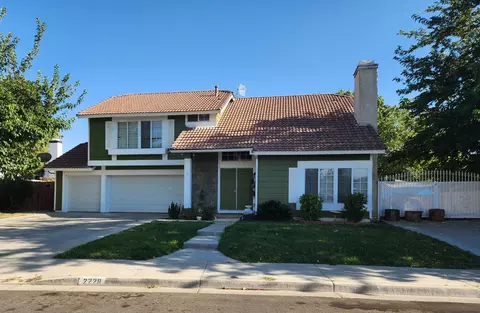 2228 Dartmouth Ln, Palmdale, CA 93550