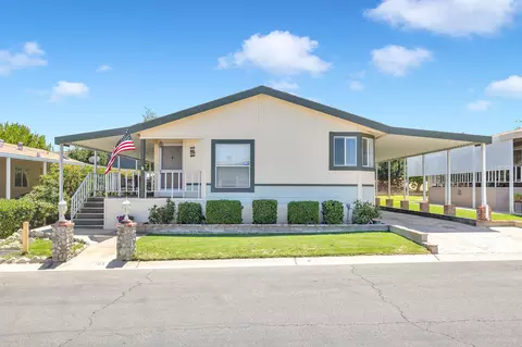 5200 Entrar Dr #165, Palmdale, CA 93551