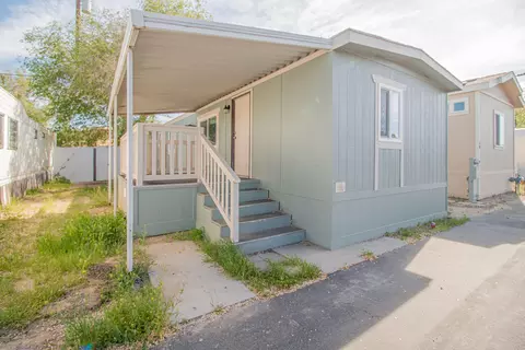 45131 28th St E #SPC 3, Lancaster, CA 93535
