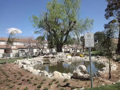 Exterior - 44436 15th St E #16, Lancaster, CA 93535 photo 6 of 9
