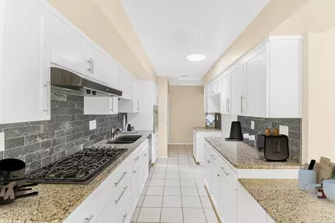 146 Eagle Ln, Palmdale, CA 93551 photo 4