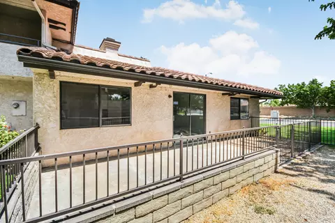 146 Eagle Ln, Palmdale, CA 93551 photo 17