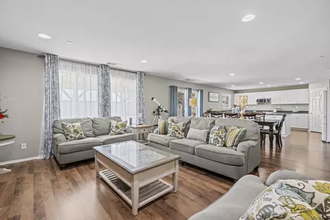 44315 Stadium Ct, Lancaster, CA 93535 photo 9