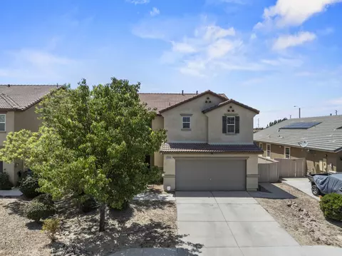 44315 Stadium Ct, Lancaster, CA 93535 photo 5