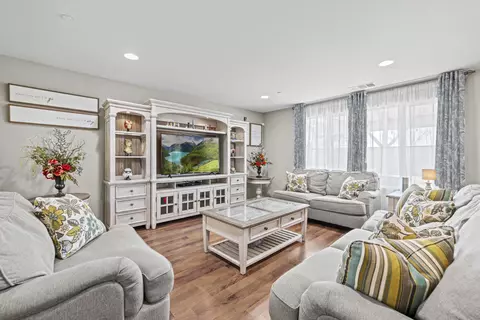 44315 Stadium Ct, Lancaster, CA 93535 photo 8