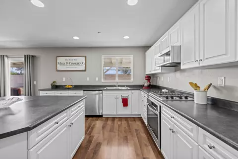 44315 Stadium Ct, Lancaster, CA 93535 photo 19