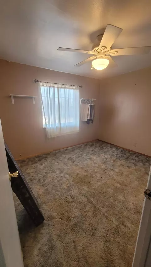 Bedroom - 3155 Jean Dr, Mojave, CA 93501 photo 2 of 3