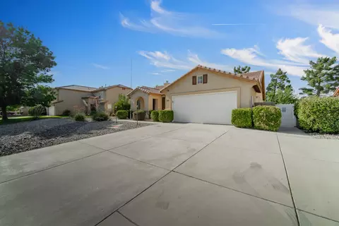 1601 Regents St, Lancaster, CA 93534 photo 3