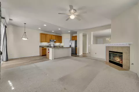 1601 Regents St, Lancaster, CA 93534 photo 8