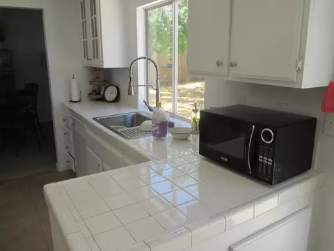 44745 Overland Ave, Lancaster, CA 93536 photo 3