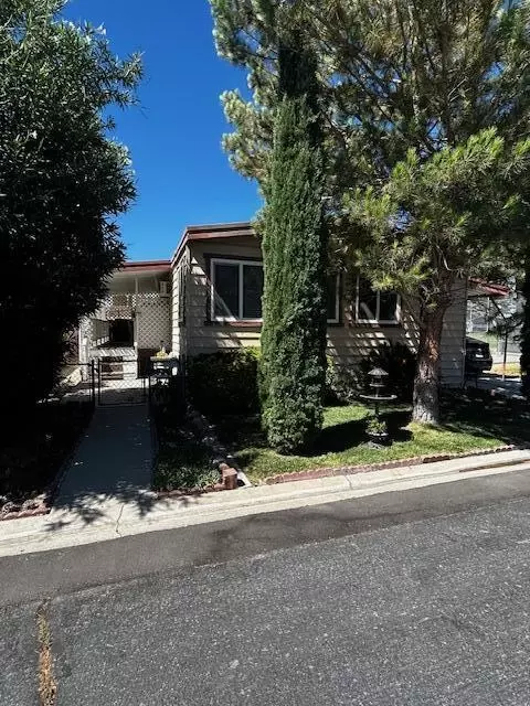 4444 Avenue R E #84, Palmdale, CA 93552