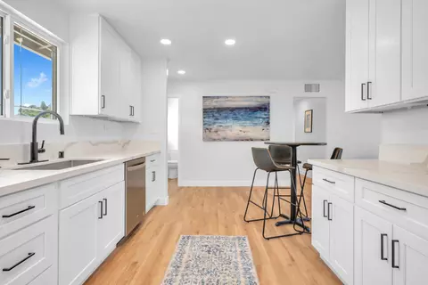Kitchen - 1621 Arcane St, Simi Valley, CA 93065 photo 6 of 6