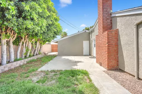 Exterior - 1621 Arcane St, Simi Valley, CA 93065 photo 4 of 13