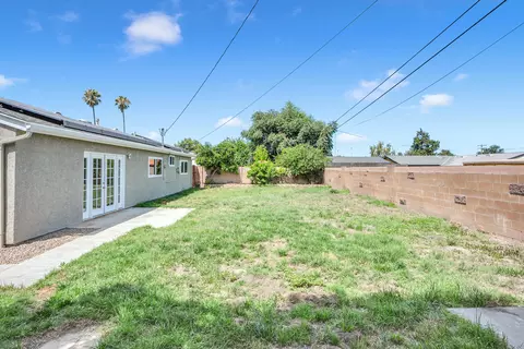 Exterior - 1621 Arcane St, Simi Valley, CA 93065 photo 7 of 13